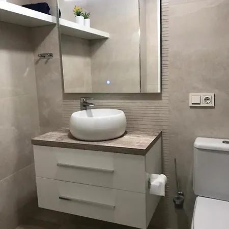 Piso Luminoso Cerca De La Playa Apartamento *