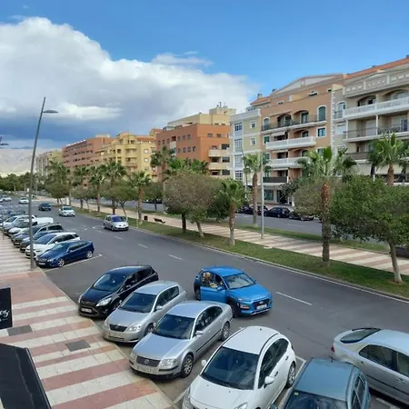 Apartamento Piso Luminoso Cerca De La Playa
